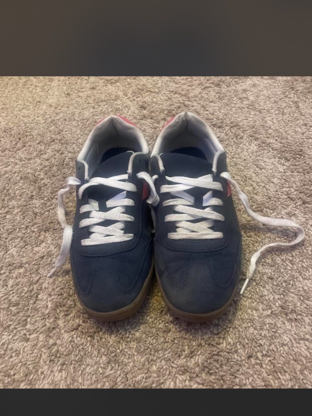 No Boundaries tennis shoes